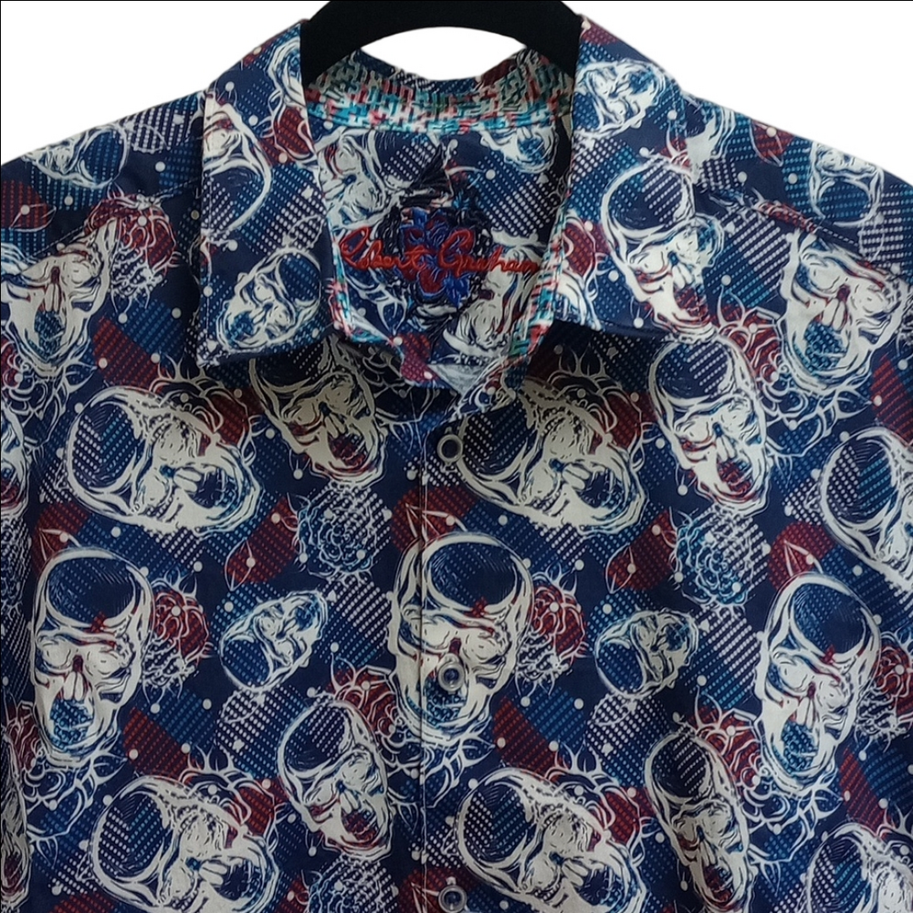 🆕💀ROBERT GRAHAM BLUE & RED SHORT SLEEVE MEN'S SHIRT WITH WHITE SKULLS💀 - Picture 2 of 9
